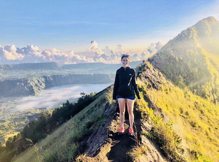 BALI MOUNT BATUR SUNRISE TREKKING 